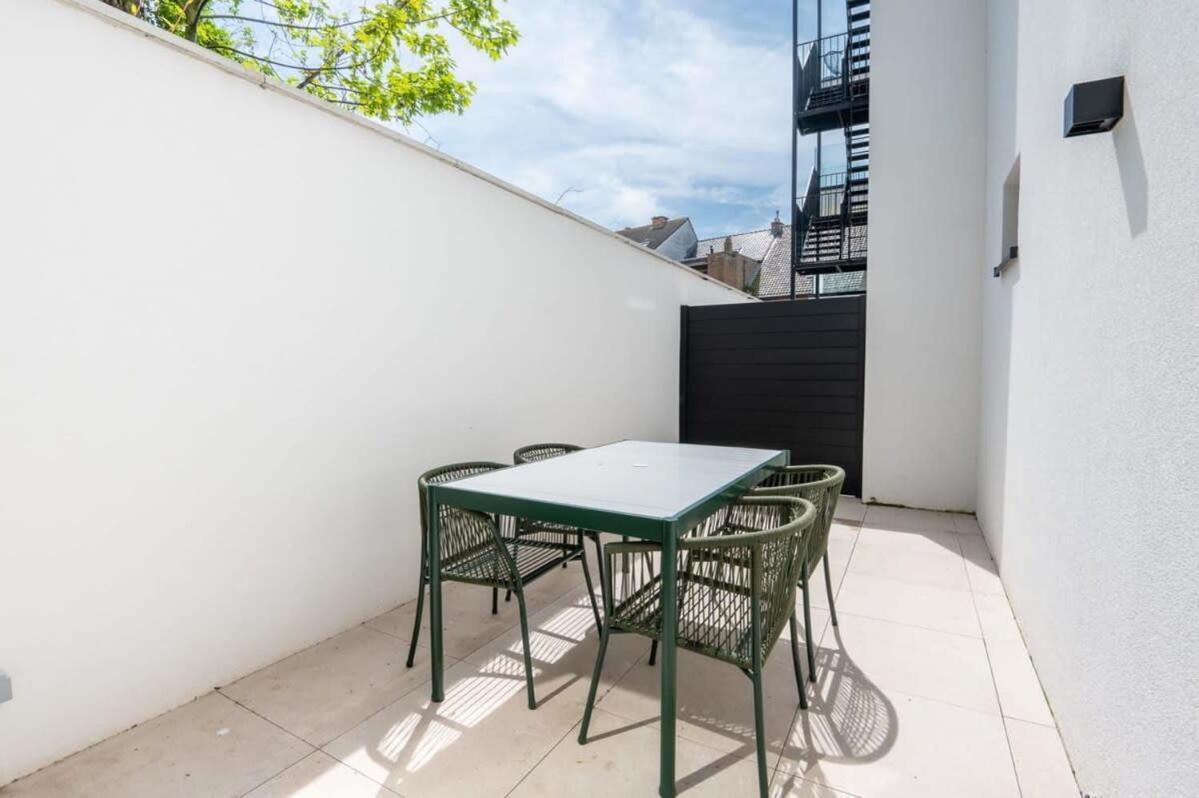 Beautiful Renovated Apartment In An Authentic Building Oostende Buitenkant foto