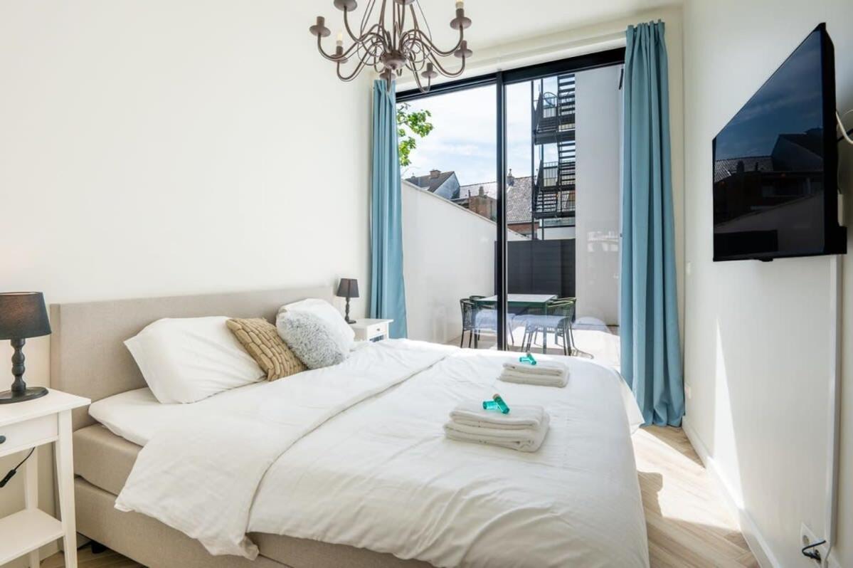 Beautiful Renovated Apartment In An Authentic Building Oostende Buitenkant foto