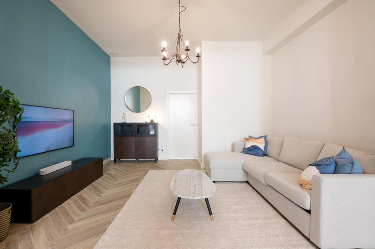 Beautiful Renovated Apartment In An Authentic Building Oostende Buitenkant foto
