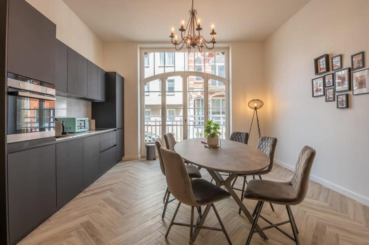 Beautiful Renovated Apartment In An Authentic Building Oostende Buitenkant foto