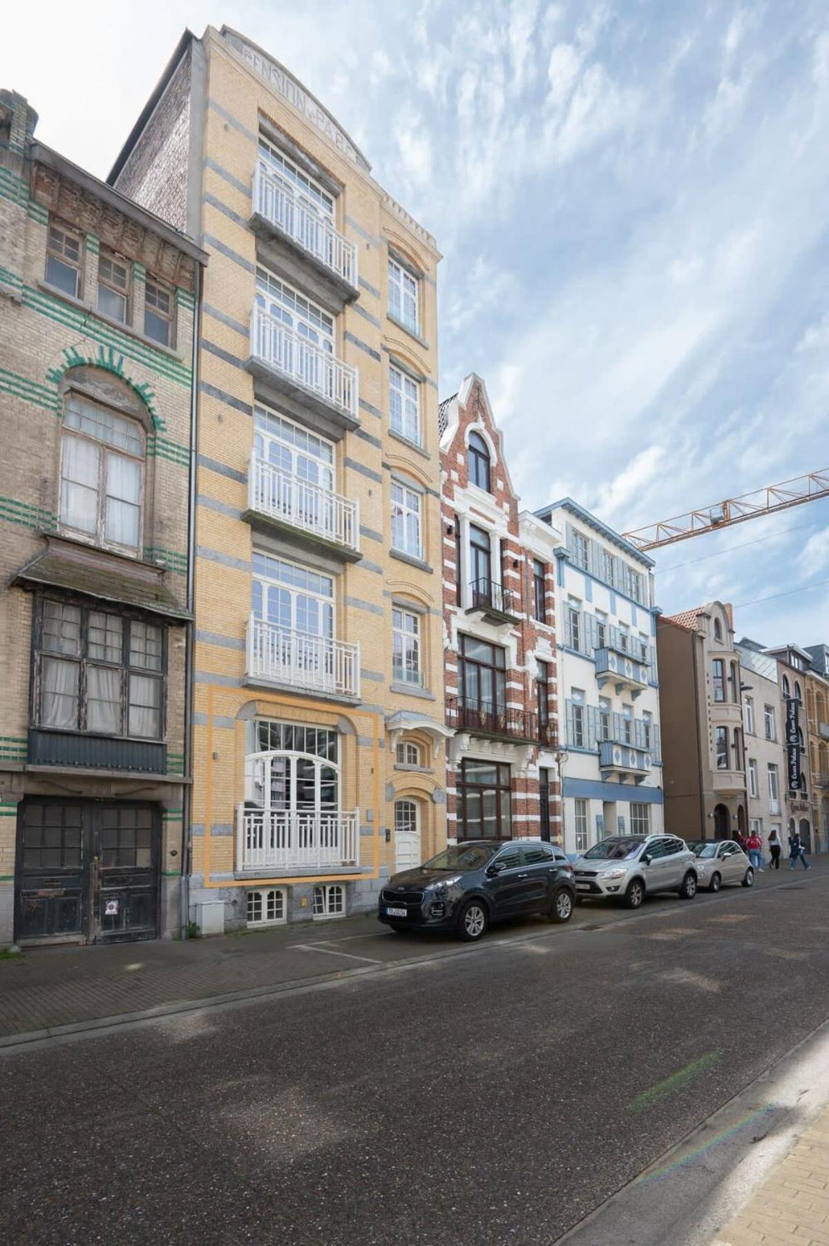 Beautiful Renovated Apartment In An Authentic Building Oostende Buitenkant foto